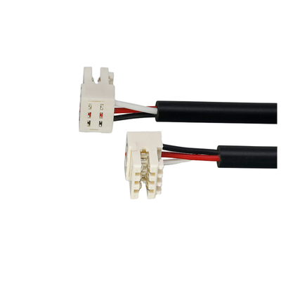 Zespoły kabli IDC o długości 30 cm ze złączem zasilania Lumberg 3515 w kolorze beżowym